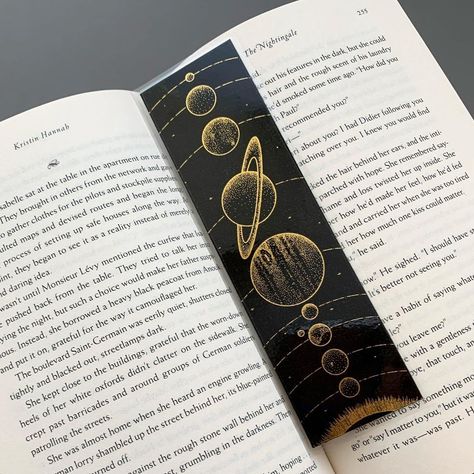 Bookmark Inspiration, Canvas Business, Bookmark Diy, Handmade Bookmarks Diy, Creative Bookmarks, Instruções Origami, Bookmark Craft, Custom Bookmarks, Unique Bookmark