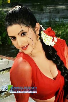 Pori Moni, Actress Pics, Pics Art, Indian Beauty Saree, Desi Beauty, Koi, Beauty Women, Indiana, Desi