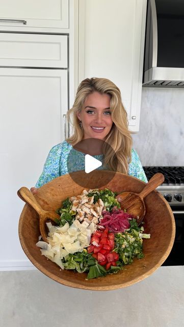 203K views · 17K likes | D A P H N E  O Z on Instagram: "Chopped Italian(ish) Salad!! 🥗 the homemade rendition of my lunch order every day on set at @masterchefjunior — I swap out the traditional salami and provolone for some grilled or blackened chicken breast and chickpeas, plus a generous shaving of Parmesan, plus pickled red onions and the bright, salty pop of pepperoncini!! I’m a more is more person. it could not be more perfect. unless you have some fresh flat leaf parsley and then you should toss whole plucked leaves on in just before serving 🙌" Salad With Pickled Onions, Italian Salads, Chopped Chicken Salad, Salad Recipes Healthy Lunch, Daphne Oz, Salad Diet, Chicken Chopped Salad, Italian Chopped Salad, Blackened Chicken