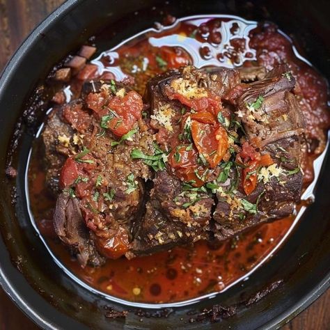 Tomato Parmesan pot roast Chuck Roast Crock Pot Recipes, Frozen Fruit Salads, Tomato Parmesan, Rolled Roast, Pot Roast Crock Pot Recipes, Classic Pot Roast, Hearty Comfort Food, Crockpot Roast, Pot Roast Slow Cooker