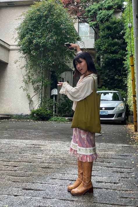 @ayanamiyoshi Prarie Core Fashion, Bohemian Aesthetic Outfit, Fairy Outfit Aesthetic, The Cardigans, Joan Jett, Fall Fits, New Wardrobe, Spring Summer Outfits, Fashion Killa