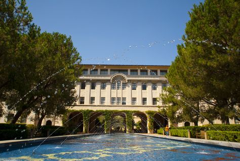 California Institute of Technology - Pasadena CA Anderson University, University List, University Housing, California Institute Of Technology, College Advice, New College, University Studying, Pasadena California, Top Colleges