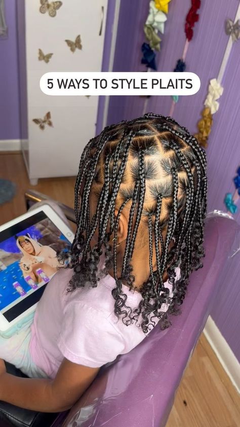 37K views · 3.1K reactions | 5 ways to style natural plaits 💕 Anything that could be done to her hair in its natural state can be done with plaits. The possibilities are endless! We decided to show her natural curls on the ends instead of beads. This helps with versatility 💡 Stop leaving your baby’s hair in the same style when they have plaits, individuals, knotless, singles, etc. SWITCH IT UP!! What are some of your go to styles when wearing protective braids? 🤔 Save for later to try these Single Braids With Natural Hair, Ways To Style Plaits, Single Natural Hair Braids, Natural Hair Styles Plaits, Single Braids On Natural Hair, Natural Plats Hair, Natural Hair Single Braids, Plats Natural Hair, Plat Hairstyles Black Natural Hair