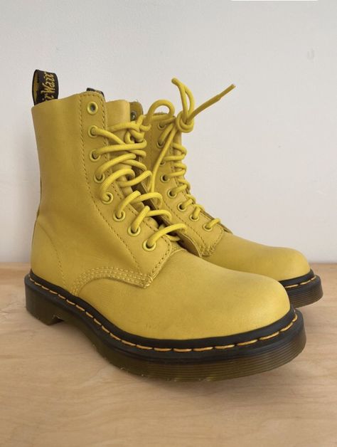 Yellow Leather Boots, Yellow Boots Aesthetic, Blondie Atomic, Yellow Lace-up Platform Boots, Doc Martens Yellow Laces, Yellow Lace-up Boots With Reinforced Toe, Yellow Lace-up Work Boots With Reinforced Toe, Yellow Clothing, Adventure Core