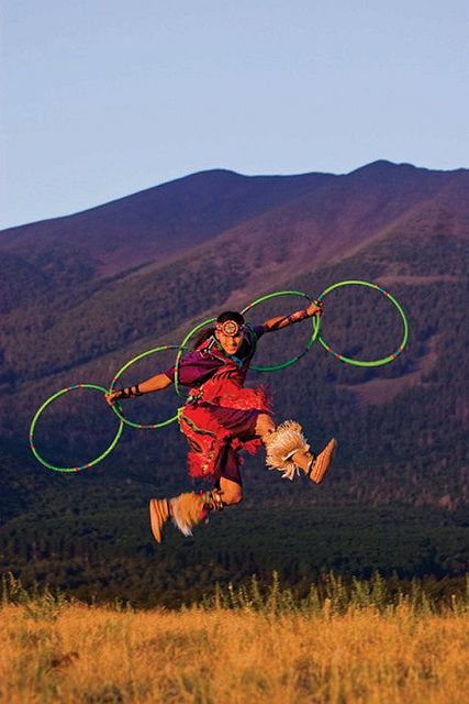 hoop dance by Dreaming in the deep south, via Flickr Hoop Dancing, Native American Photography, Dance Posters, Native American Prayers, Native American Dance, American Dance, Native American Music, Hoop Dance, Native American Pictures