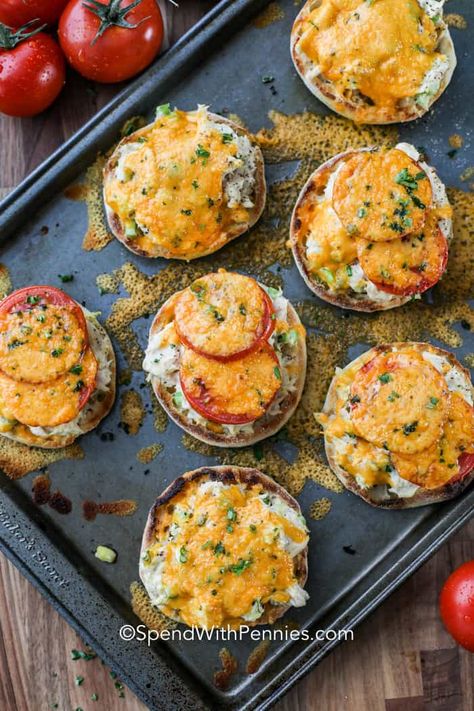 Delicious Tuna Melt {Plus 5 Variations} - Spend With Pennies Tuna Melt Fritters, Easy Tuna Melt, Classic Tuna Melt, Tuna Salad Ingredients, Tuna Melt Sandwich, Tuna Fish Recipes, Tuna Melt Recipe, Best Egg Salad Recipe, Hungry Happens