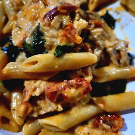 Chicken Diavolo Pasta – This Country Girl's Life Chicken Diavolo Pasta, Chicken Diavolo, Diavolo Pasta, Fra Diavolo, Chicken And Pasta, Bowtie Pasta, Pasta Dish, Kale Salad, 30 Minute Meals