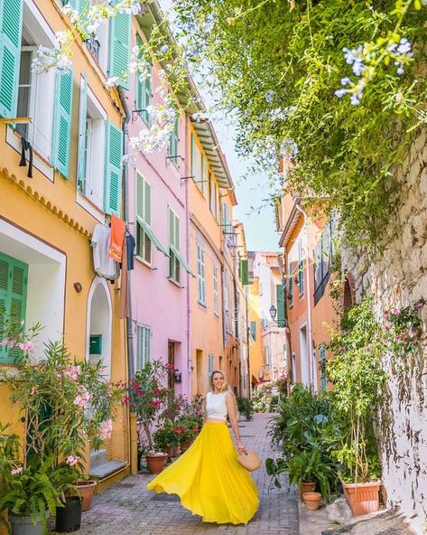 Villefranche-sur-Mer is a cute harbor town located close to Nice. The Old Town is filled with colorful facades and louvered shutters: I felt in love at first sight! You will enjoy to get lost in this picturesque place! It‘s definitely part of my favorite little towns In France! And there was flowers everywhere: even better! #villefranchesurmer #frenchriviera #village #france #cotedazur #oldtown #rainbowhouses #pastelhouses Pretty Streets, Nice France Travel, French Riviera Style, Harbor Town, Best Instagram Photos, Most Instagrammable Places, The French Riviera, Instagrammable Places, Nice France