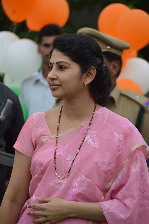 Smitha sabarwal the first indian lady IAS officer. Simple Neckless, Ias Officer, Ias Officers, Cotton Saree Blouse Designs, Beauty Paintings, Black Beads Mangalsutra Design, Beads Collection, Gold Mangalsutra Designs, Gold Mangalsutra