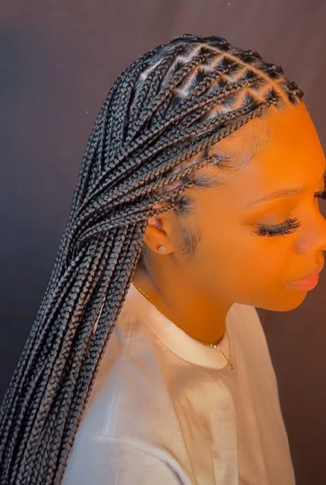 Knot Less Braids Hairstyles, Knot Less Braids, Braids 2022, Knot Braids, Small Knotless Braids, Small Knotless, Braids Long, Cornrows Braids For Black Women, Small Box Braids