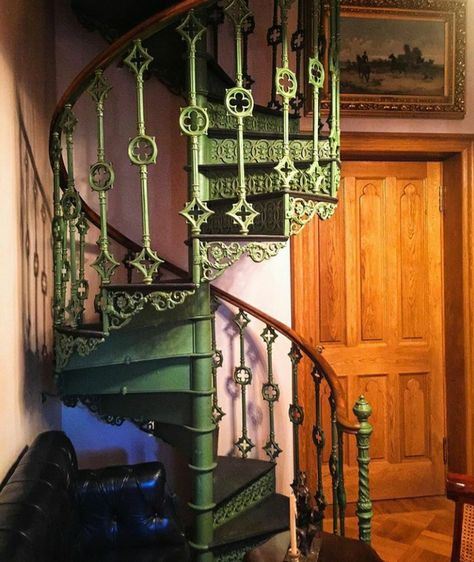 Room With Spiral Staircase, Twisted Staircase, Swirl Staircase, Art Nouveau Staircase, Vintage Staircase Aesthetic, Vintage Stairs, Fairy Spiral Staircase, Cool Stairs, Spiral Staircase Aesthetic