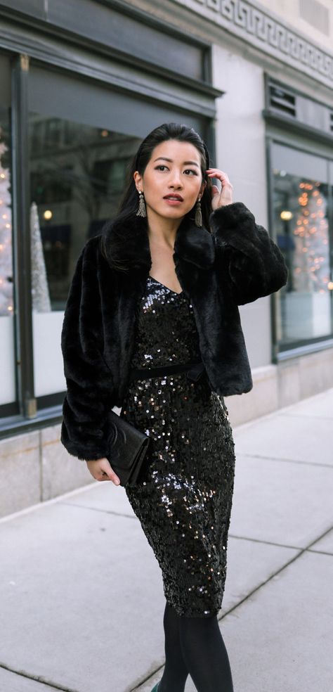 Sequined dress + faux fur coat Formal Dress With Fur Coat, Sequin Dress And Fur Coat, Party Dress With Fur Coat, Fur Jacket Over Dress, Jacket With Sequin Dress, Coat For Dress Formal, Faux Fur Coat With Formal Dress, Prom Dresses With Fur Coats, Black Fur Outfits Women