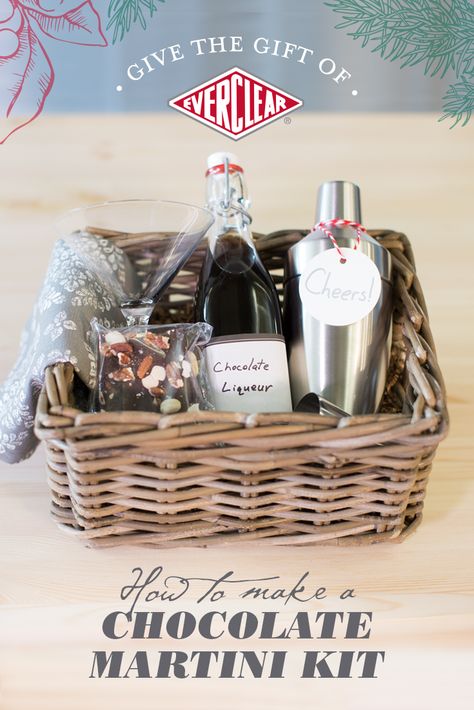 Put the cheer in cheers this holiday season by giving someone a chocolate martini kit. With cacao nibs, a vanilla bean, water, brown sugar and Everclear, the liqueur is very easy to make. Click through to see how to make this DIY gift and to get the chocolate liqueur recipe. Martini Basket Ideas, Martini Gift Basket Ideas, Martini Gift Basket, Drink Gift Basket, Martini Gift Ideas, Diy Christmas Hampers, Drink Basket, Cozy Pool, Fundraiser Baskets