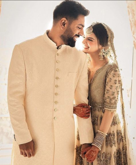 Muslim Wedding Photos, Bride Groom Photoshoot, Bride Groom Poses, Muslim Wedding Photography, Indian Wedding Poses, Bride Photos Poses, Groom Photoshoot, Engagement Photography Poses, Celebrity Fashion Looks