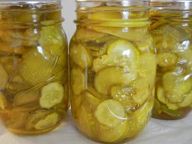 Hamburger Dill Pickle Recipe, Pickling Pickles, Hamburger Pickles, Pickled Jalapenos Recipe, Pickled Jalapeno Recipe, Canning Jalapeno Peppers, Hot Dog Relish, Homemade Hot Dogs, Homemade Pickles Dill