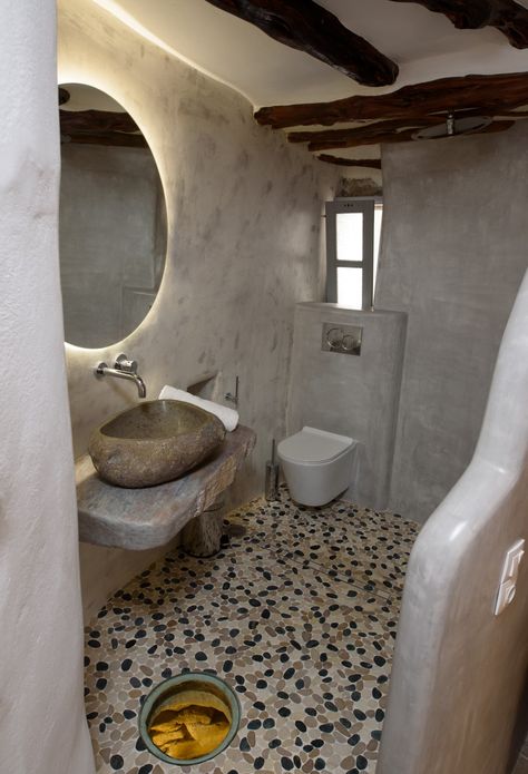 Classic Bedroom Design, Unique Sinks, Cozy Interior Design, Earthship Home, Building A Cabin, Tiny House Interior Design, Washroom Design, Stone Bathroom, Rustic Kitchen Design