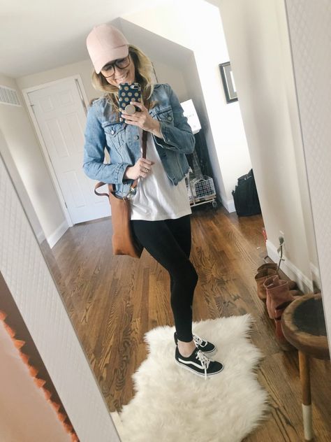 How to Style Vans Low Top Sneakers | Emmy Lou Styles Vans Ward Outfit Women, Low Top Vans Outfit, Black Vans Outfit, Outfits With Vans, Vans Outfits, Vans Low Top, Engagement Photo Outfits Fall, Vans Outfit, Style Vans