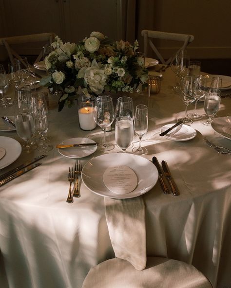 A neutral palette for your wedding reception brings a timeless charm that’s hard to beat. Delicate florals paired with soft candlelight set a scene filled with romance and warmth. Planning and design @coledrakeevents Floral Design @amyburkedesigns Venue @solageauberge Photography @jennapowersphoto Stationary and signs @jkdesigncal Rentals @brighteventrentals @bbjlatavola Lighting @twilightdesign.biz Moody Wedding, Neutral Palette, Wedding Reception, Conference Room, Floral Design, Romance, How To Plan, Signs, Lighting