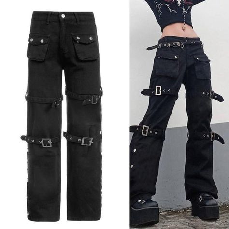 Women Black Cargo Jeans with Multi Pockets Metal Buckle Belt Straight Trousers brand new and high quality Features: Made of high quality cotton and polyester, soft, skin-friendly, breathable, durable, comfortable to wear. High waisted, button and zipper fly closure, wide leg straight pants, loose fitting, full length. Gothic punk style, black color, two front flap pockets and 2 back pockets, metal buckle belt decoration. Side split with snap buttons, paired with t-shirts, sweatshirt, oversized h Black Cargo Jeans, Metal Outfit, Punk Style Outfits, Sweatshirt Oversized, Clothing Design Sketches, Pants Loose, Black Cargo, Gothic Punk, New Rock