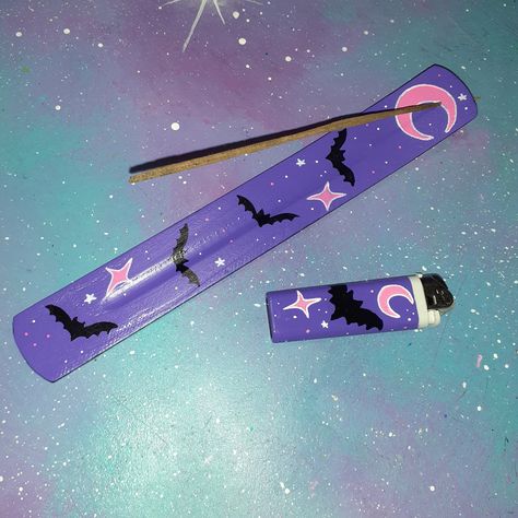 Kawaii Bats incense holder and lighter set / burner fragrance decor / night moon stars witch purple pink pastel goth Witch Purple, Witch Altar, Hello Kitty Room Decor, Pink Goth, Incense Burner Holder, Hello Kitty Rooms, Witches Altar, Night Moon, Incense Holders