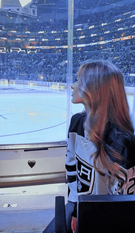 Hockey Girl Aesthetic, Hockey Girls Aesthetic, Hockey Game Aesthetic, Girls Hockey Aesthetic, Female Hockey Player Aesthetic, Blonde Hockey Player Aesthetic, Dating A Hockey Player Aesthetic, Feild Hockey Aesthetic Girl, Women's Hockey