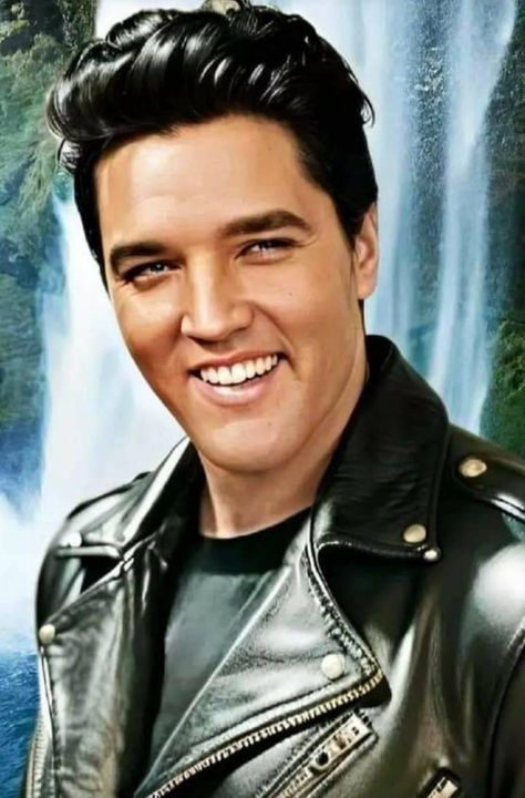 Elvis Presley Facts, Elvis Presley Wallpaper, Elvis Wallpaper, Elvis Presley Songs, Elvis Presley Memories, Elvis Art, Elvis Presley Videos, King Elvis Presley, Elvis Presley Images