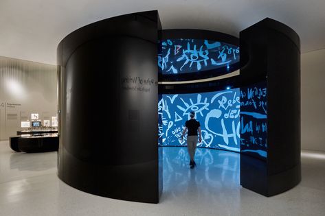 Montblanc Makes Its Next Mark With Montblanc Haus Tactile Art, Experience Center, Support Design, Video Installation, Museum Exhibition, Exhibition Space, Booth Design, Design Museum, Design Milk