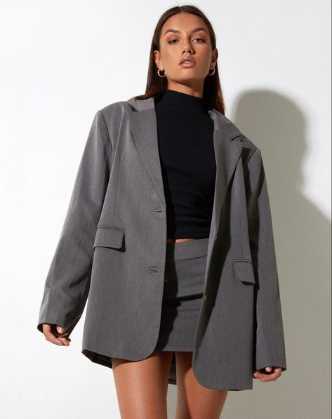 Blazer Skirt Outfit, Charcoal Blazer, Business Clothes, Fall Suit, Outfit Oversize, Minimalist Fashion Women, Cute Skirt Outfits, Blazer Set, Motel Rocks