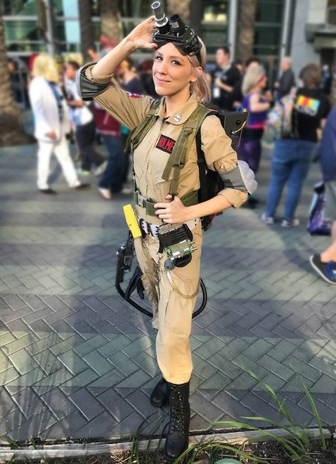 Diy Ghostbusters Costume Women, Ghost Busters Costume Women, Ghostbusters Costume Women, Ghost Busters Costume Diy, Ghostbusters Diy, Ghostbusters Headquarters, Ghostbusters Props, Ghostbuster Costume, Diy Fantasia