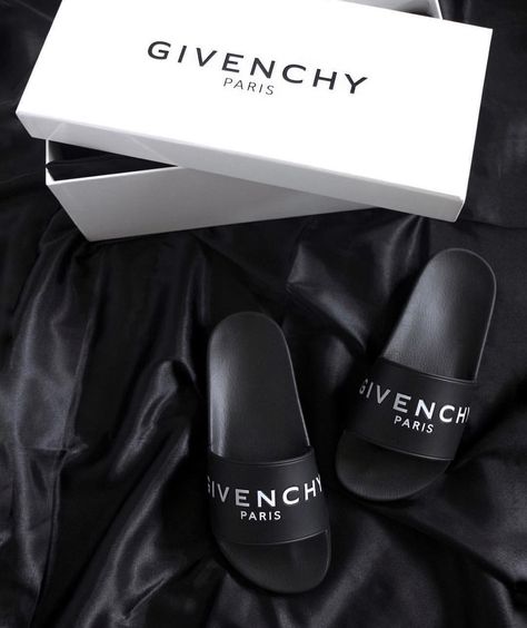 Luxury Style World on Instagram: “GIVENCHY Sliders . ⬇️ www.luxurystyleworld.com ⬇️ . • Link in Bio 🔎 • DHL Tracking Number ✈️ • 7/10 Days Delivery Time 📦 • Direct Contact…” Givenchy Slides, Fashion Bazaar, Houses Mansions, Givenchy Sandals, Givenchy Paris, Closet Organizer, Number 7, 2024 Vision