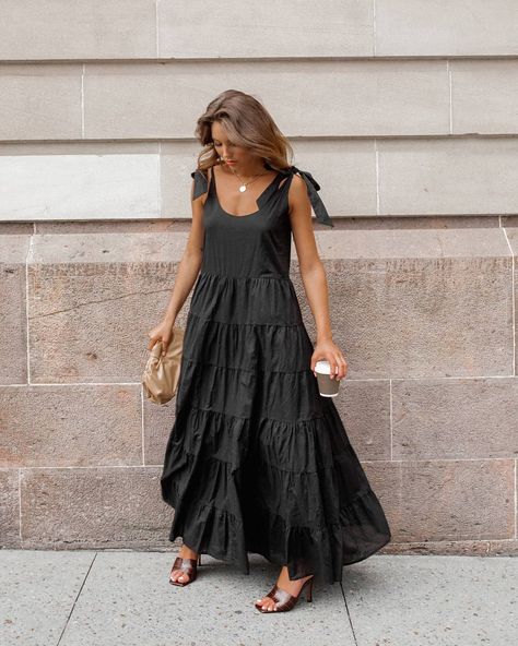 Dresses Feminine, Bring It Back, Style Edit, Maxi Dress Online, Tiered Maxi Dress, Style Crush, Black Shop, Fashion Aesthetic, Bring It