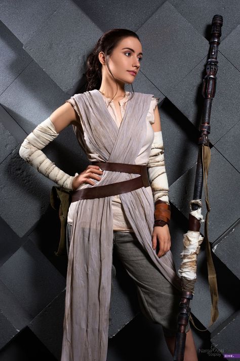 Rey, the scavenger - Star Wars by Narga-Lifestream on DeviantArt Scavenger Star Wars, Disfraz Star Wars, Rey Cosplay, Star Wars Sith, Jessica Nigri, Rey Star Wars, Star Wars Costumes, Tricot Fabric, Star Wars Women