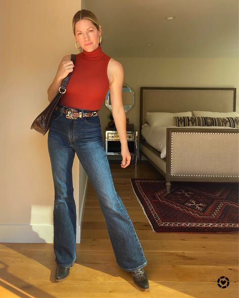 Flare Jean Outfit, Flare Outfit, Fall Outfit, Spring And Fall, Southern California, Jean Outfits, Bell Bottoms, Flare Jeans, Bell Bottom Jeans