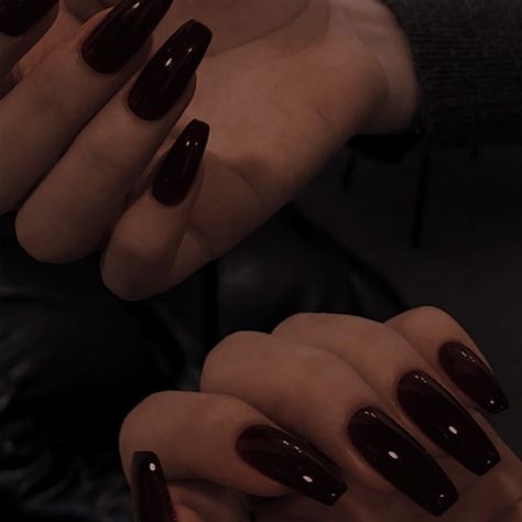 Wine Nails, Matte Nails Design, Red Nail Designs, Dark Nails, Minimalist Nails, False Nail, Pretty Acrylic Nails, Dope Nails, Matte Nails