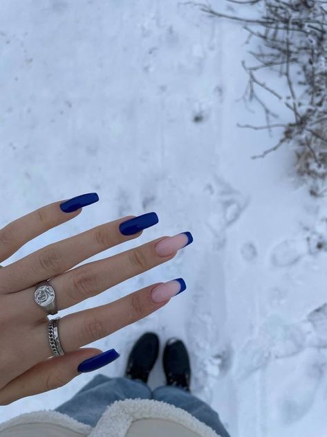 Nails, Blue