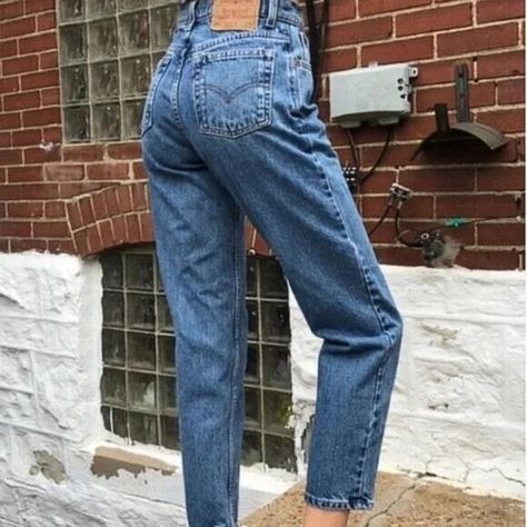 Vintage Levis Women's 550 Jeans Classic Relaxed Fit Tapered - size 4 (27) White Mom Jeans, Levis Mom Jeans, High Rise Straight Leg Jeans, Levis 550, Vintage Levis 501, Levi Jeans Women, Levi’s Jeans, High Waisted Mom Jeans, High Rise Mom Jeans