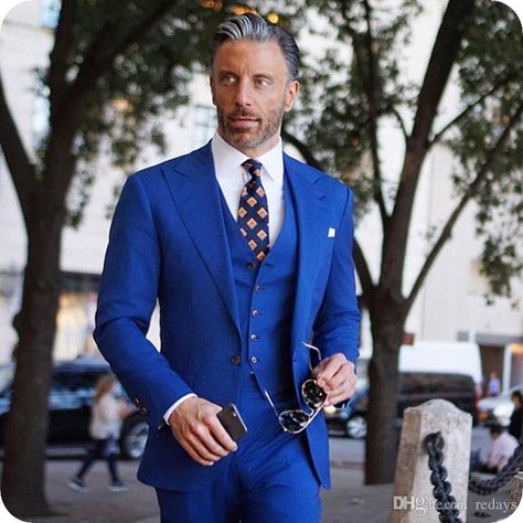 Royal Blue Groom, Blue Groom, Terno Slim Fit, Terno Slim, Suit Measurements, Blue Suit Men, Groom Tuxedo, Suits Men, Vest And Tie