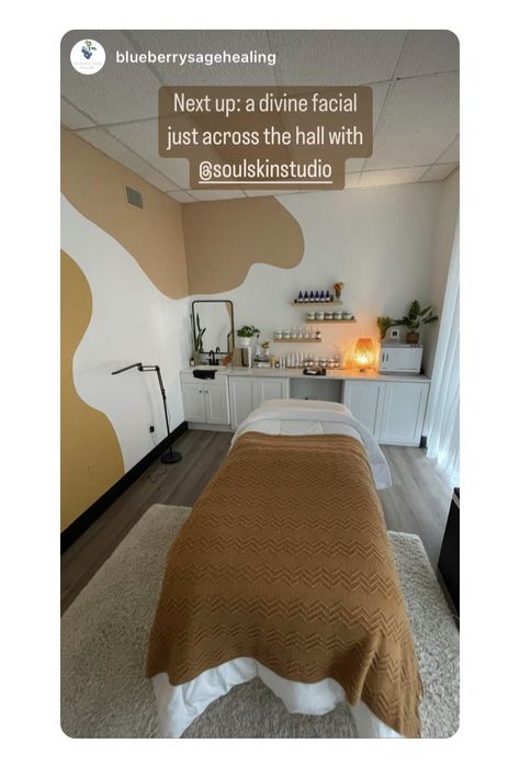 Wax Studio, Skin Studio, Esthetician Business, Business Strategy Management, Nail Salon Interior Design, Nail Salon Interior, Esthetician Room Decor, Business Things, Esthetics Room