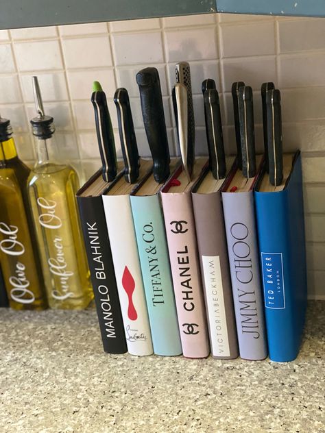 Knife block /holder made for books? House Deco, Knife Holder, Dream House Decor, Knife Block, Victoria Beckham, House Decor, Branding Design, Dream House, Vase