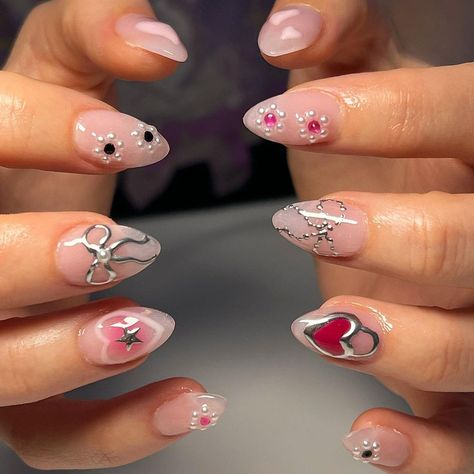 Mix And Match Nails, Match Nails, Mix Match Nails, Vogue Nails, Molten Metal, London Nails, Acrylic Nail Art, Nailed It, Short Acrylic Nails