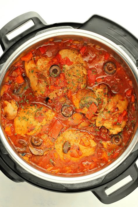 Insta Pot Chicken Cacciatore, Instant Pot Chicken Cacciatore Recipe, Instant Pot Chicken Cacciatore, Chicken Recipes Instant Pot, Multicooker Recipes, Vacation Recipes, Dinner Tomorrow, Instant Pot Chicken Recipes, Crockpot Express