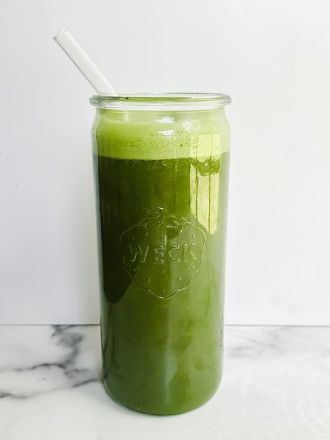 My Favorite Blender Green Juice (Easy, No Juicer Required!) - Kathleen Ashmore Easy Green Juice, Easy Green Juice Recipe, Healthy Breakfast Wraps, Kathleen Ashmore, Cottage Cheese Breakfast, Green Juice Recipe, Drinks Smoothies, Ninja Blender, Juicy Juice