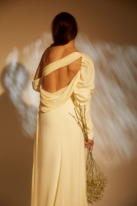 Dramatic Asymmetrical Draped Silk Gown | Piece 45 | L'ETO BRIDAL Helena Vestergaard, Grecian Wedding Dress, Grecian Wedding, Shoulder Piece, Contemporary Bridal, Timeless Wedding Dress, Bridal Shower Outfit, Alternative Wedding Dresses, Minimalist Wedding Dresses