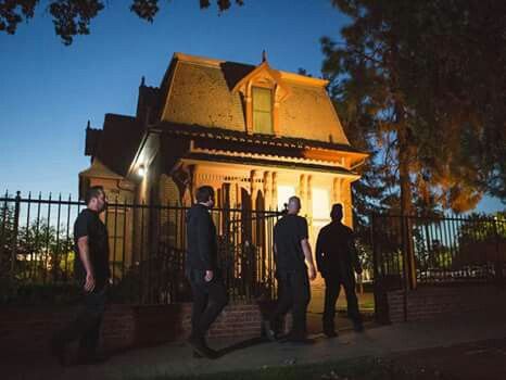 Ghost Adventures at the Zalud House Expedition Unknown, Ghost Adventures Zak Bagans, Museums In Las Vegas, California Parks, Ghost Adventures, Paranormal Investigation, Adventure Aesthetic, Paranormal Activity, Ghost Hunters