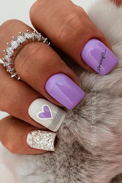 Purple Short Square Nails, Acrylic Nails Dark Purple, Nails Dark Purple, Purple Nails Designs, Nails With Accent, Square Gel Nails, Purple Gel Nails, Light Purple Nails, Dark Purple Nails