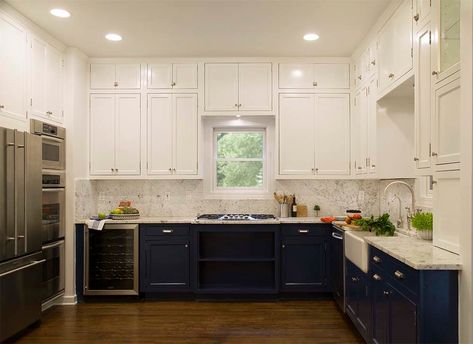 Black Lower Cabinets Wood Upper, Blue Lower Cabinets White Upper, Dark Lower Cabinets Light Upper, White Upper Cabinets Dark Lower, Blue Lower Kitchen Cabinets, Blue Lower Cabinets, Dark Lower Cabinets, Black Lower Cabinets, Kitchen Cabinets And Backsplash