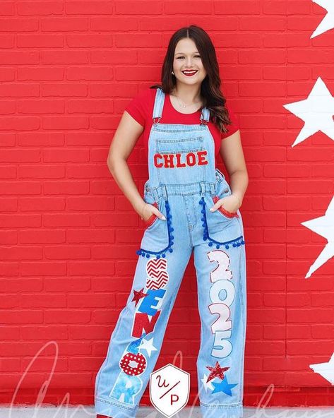 Painted Overalls Diy, Painted Jeans Senior, Senior Spirit Jeans, School Spirit Jeans, Paint Overalls, Senior Denim, Senior Overalls Ideas, Senior Overalls Ideas High Schools, Hoco Overalls