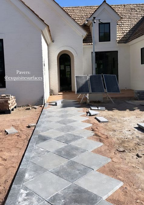 Front Porch Tiling Ideas, Backyard Interlocking Patio Ideas, Checkered Pavers Backyard, Pavers Entryway Entrance, Checkered Paver Walkway, Tile Backyard Patio, Backyard Paver Walkway Ideas, Checkerboard Concrete Patio, Checkered Concrete Patio