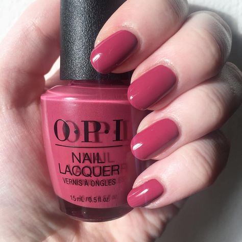 Aurora Berry Alis Opi, Opi Aurora Berry-alis, Berry Nail Color, Berry Nails, Nails Nailpolish, Finger Nails, Opi Nail Polish, Nail Color, Nails Art