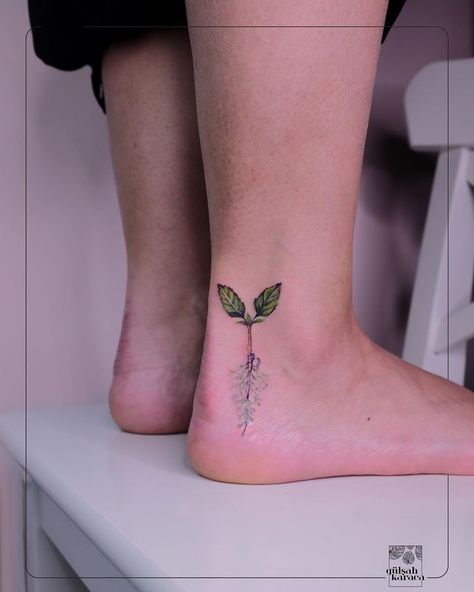 Root Tattoo Ideas, Flower With Roots Tattoo, Sock Tattoo, Roots Tattoo, Tattoos Beautiful, Plant Tattoo, Botanical Tattoo, Arrow Tattoos, Turkish Delight